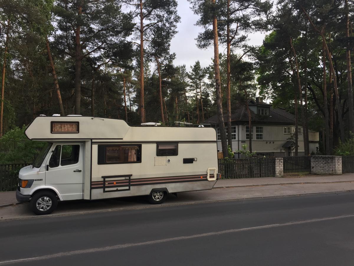 Freedom65 Hostel&Caravan Tallinn Buitenkant foto